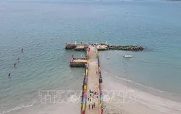 Tri ân, tưởng niệm các Anh hùng liệt sỹ và đồng bào yêu nước tại Côn Đảo