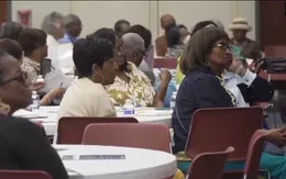 Mỹ huấn luyện người cao tuổi nhận biết và phòng tránh lừa đảo