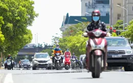 Nắng nóng bao trùm cả nước, có nơi trên 38 độ C, chiều tối mưa dông cục bộ