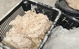 Thái Lan bắt giữ hàng chục tấn lòng lợn bẩn nhập lậu từ Trung Quốc