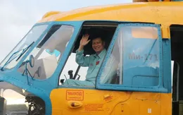 Tiễn đoàn phi công hoàn thành nhiệm vụ bay trong lễ diễu binh trở về đơn vị