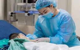 Bé 8 tháng tuổi được ghép gan từ người hiến chết não