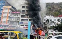 Cháy lớn quán pub trên đảo Cát Bà, 2 người bị ngạt khói