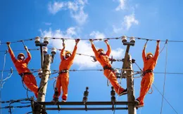 Tăng giá điện từ hôm nay, người dân phải trả thêm bao nhiêu tiền?