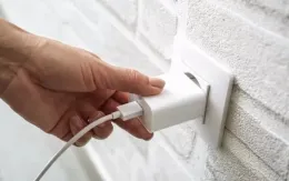 4 thiết bị nên rút phích cắm khi vắng nhà mùa hè để tiết kiệm điện