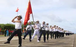 Trường Sa tháng 5 rực rỡ: Khi Tổ Quốc nhìn từ biển đảo