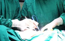 Cứu sống bệnh nhân bị vết thương xuyên tim nguy kịch