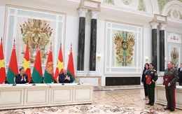 Tổng Bí thư Tô Lâm và Tổng thống Aleksandr Lukashenko chứng kiến lễ ký các văn kiện hợp tác giữa Việt Nam - Belarus