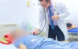 Phát hiện lao màng ngoài tim sau khi bị đau ngực, sốt cao kéo dài