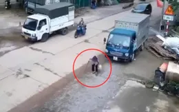 Tạm giữ lái xe tải ở Hòa Bình gây tai nạn khiến cụ bà 88 tuổi tử vong