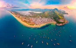 Kiến tạo không gian du lịch hướng biển