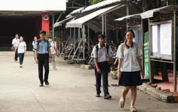 Đề thi Ngữ văn của trường Phổ thông Năng khiếu đề cập đến ranh giới giữa nghệ thuật đích thực và sản phẩm sao chép bằng công nghệ