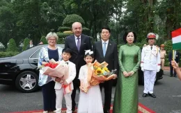 Chủ tịch nước Lương Cường chủ trì lễ đón chính thức Tổng thống Hungary