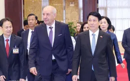 Chủ tịch nước Lương Cường chủ trì chiêu đãi chính thức Tổng thống Hungary