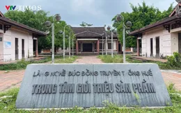 Nơi quảng bá nghề trở thành điểm tập kết rác