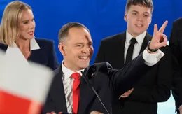 Ba Lan có Tổng thống mới: Châu Âu thận trọng