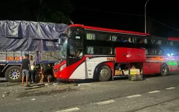 Xe khách tông xe tải trên Quốc lộ 1A, phụ xe tử vong, nhiều người bị thương