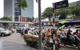 Hà Nội xử lý xe ba bánh, chở hàng cồng kềnh: Gần 30 trường hợp vi phạm trong một sáng