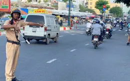 Sáng ngày thi đầu tiên: Giao thông thông suốt, thí sinh tự tin