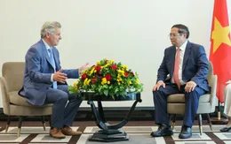 Thủ tướng Phạm Minh Chính tiếp Bí thư toàn quốc Đảng Cộng sản Pháp