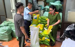 Giả thương hiệu gạo ST25, hai cửa hàng ở Hà Nội bị xử phạt, buộc tiêu hủy bao bì vi phạm