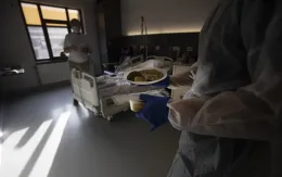 Giải mã lý do COVID-19 gây tổn thương kéo dài