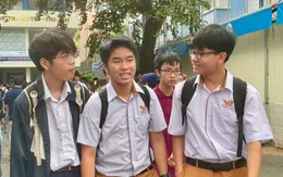 Thi đậu sớm vào lớp 10 trường chuyên, thí sinh vừa mừng, vừa bối rối