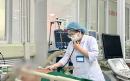 Viêm tụy cấp hoại tử vì uống nửa lít rượu mỗi ngày