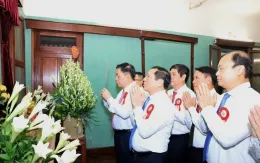 Lễ báo công dâng Bác nhân kỷ niệm 100 năm Ngày Báo chí cách mạng Việt Nam