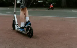 Australia siết quản lý vi phạm scooter điện tại thủ đô