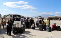 Iran đóng cửa một phần không phận