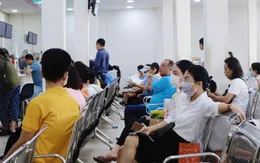 TP Hồ Chí Minh: Người dân làm thủ tục tăng mạnh sau hợp nhất