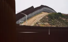 Tòa án Mỹ chặn lệnh cấm tị nạn của Tổng thống Trump