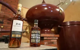 Trung Quốc miễn thuế cho các nhà sản xuất cognac lớn của EU