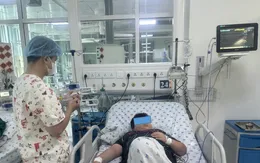 Thoát cửa tử sốc sốt xuất huyết: Bé trai béo phì 83 kg được cứu sống