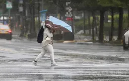 Bão Danas đổ bộ Đài Loan (Trung Quốc), hàng nghìn người phải sơ tán