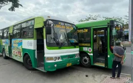 Hai xe buýt rượt đuổi, ép nhau trên Quốc lộ 1