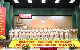 Gương mẫu đi đầu trong thực hiện sứ mệnh bảo vệ Đảng, bảo vệ đường lối của Đảng