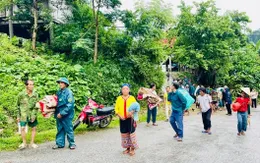 Nghệ An: Xã biên giới di dời khẩn cấp 19 hộ dân do nguy cơ sạt lở núi