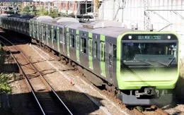 Tuyến đường sắt ở Nhật Bản tạm dừng do sạc dự phòng cháy