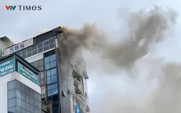 Hà Nội: Cháy lớn tại toà nhà cao tầng trên đường Giải Phóng