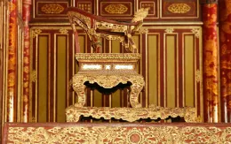 Gìn giữ di sản giữa nhịp sống hiện đại