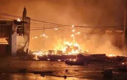 Nổ lớn lúc rạng sáng tại nhà xưởng của người dân ở Hưng Yên