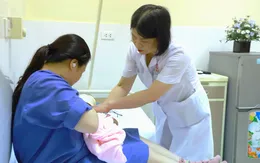 Sữa mẹ - khởi đầu vững chắc cho sức khỏe của trẻ