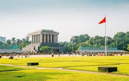 Du lịch Hà Nội không xe máy xăng: Những cách di chuyển tiện lợi, xanh và thú vị cho du khách