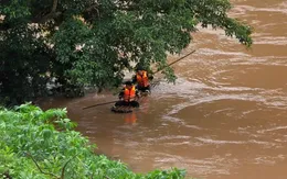 Tìm thấy thi thể nạn nhân bị lũ cuốn trôi ở Quảng Ninh