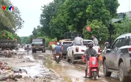 Nghệ An thông tuyến Quốc lộ 7 sau nhiều ngày chia cắt