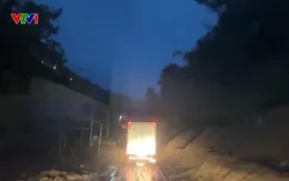 Hàng chục điểm sạt lở mới trên Quốc lộ 7 do mưa lớn kéo dài