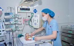 Cứu sống bé sơ sinh mắc bệnh tim phức tạp