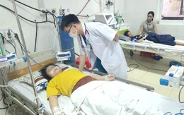 Cảnh báo nhiều trẻ mắc sốt xuất huyết nặng, có sốc